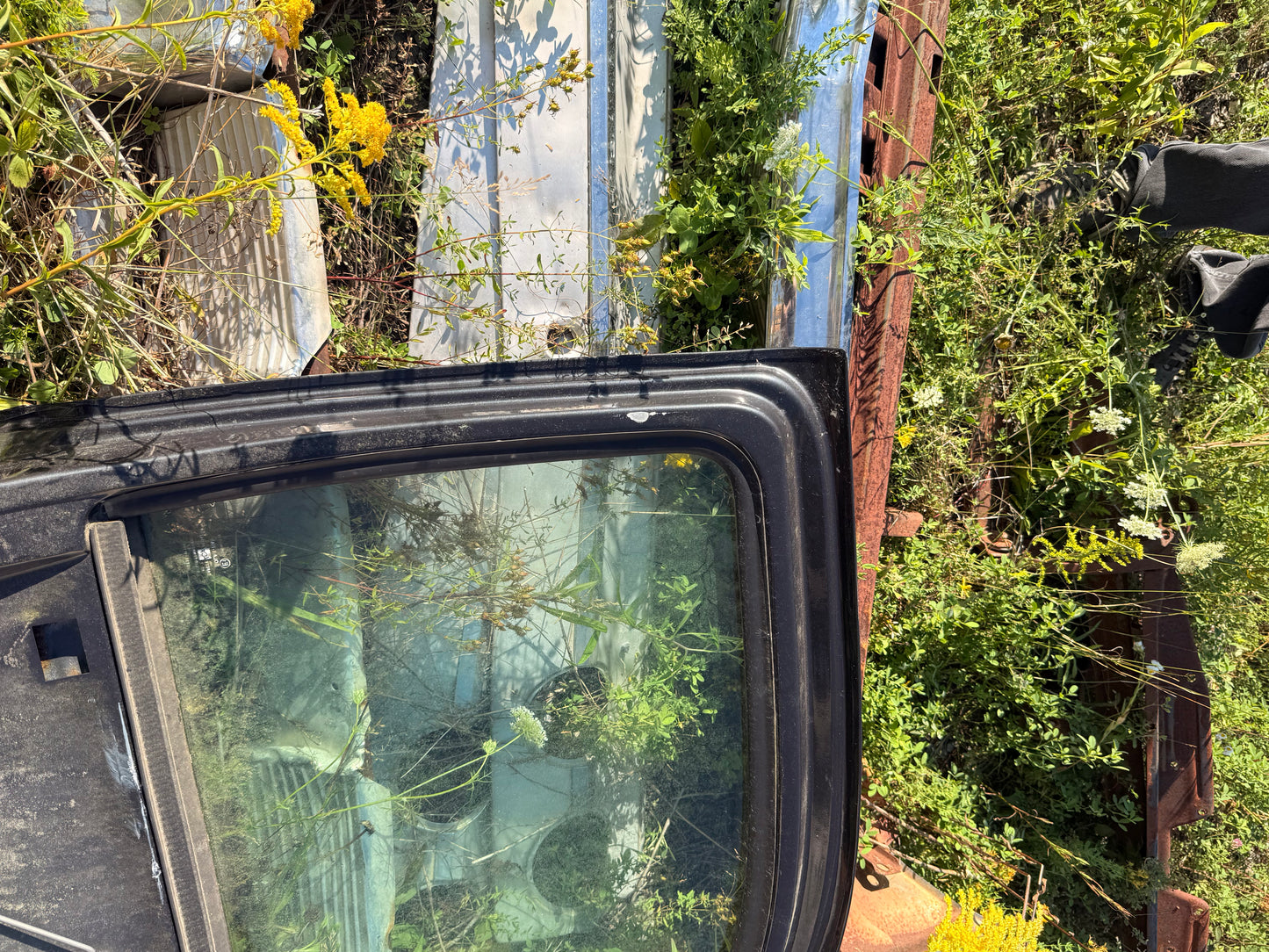2000-2006 GMC Yukon OEM Front Driver Side Door