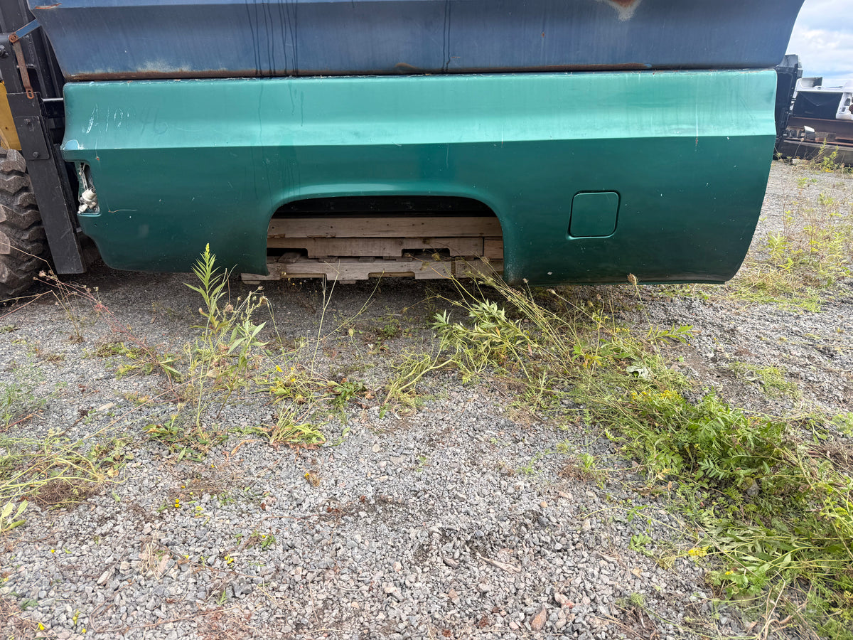 1973-1987 Chevrolet C/K Series 8' Long Bed Truck Box