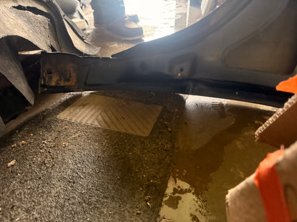 2003-2006 Chevrolet Silverado “Cat Eye” Passenger Side Fender