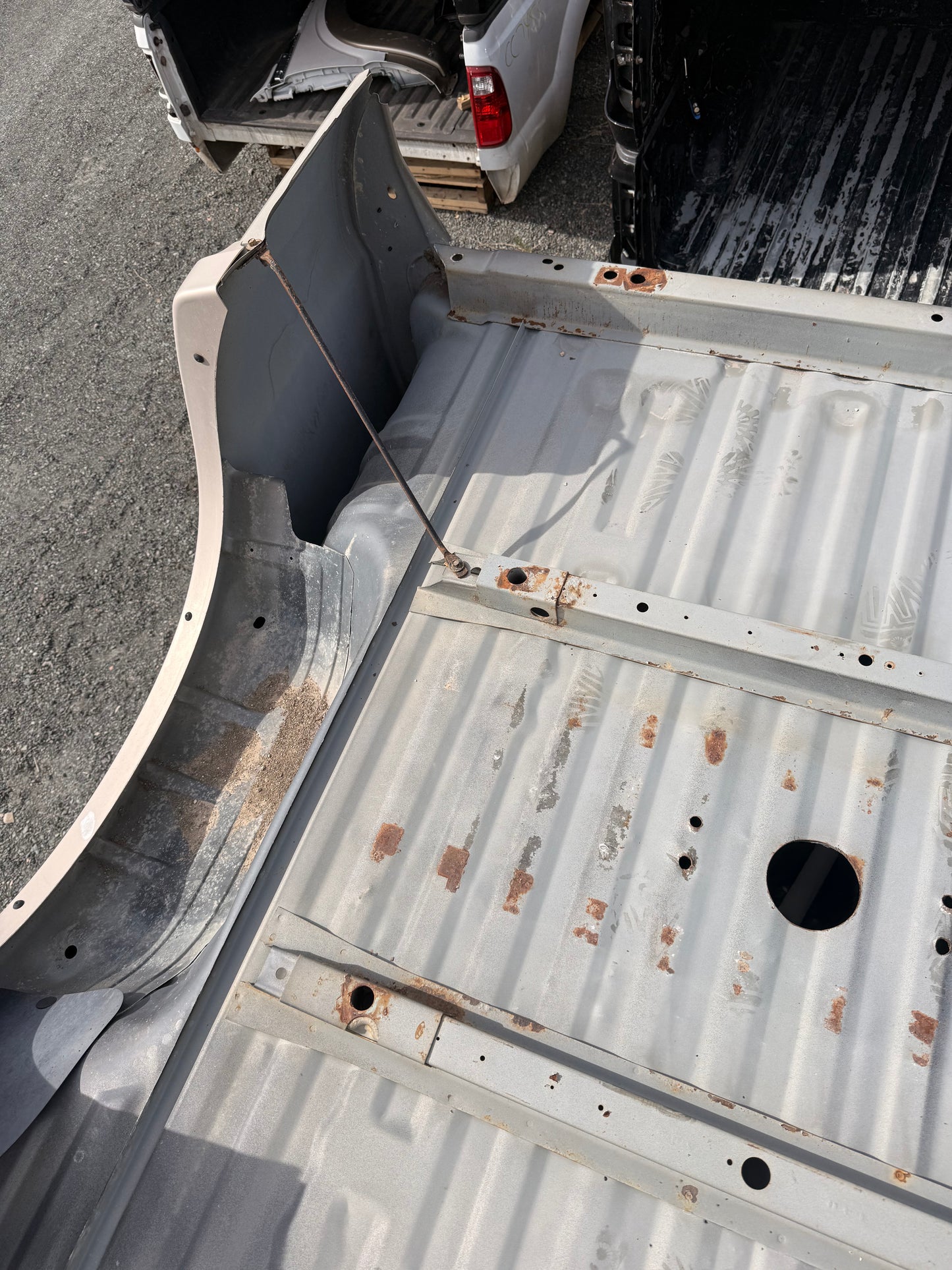1999-2010 Ford F-250 F-350 6’9” Standard Bed Truck Box