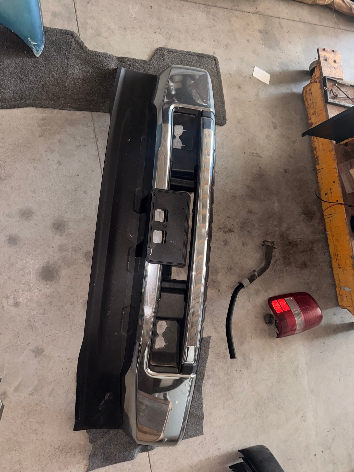 2017-2019 Ford F-250 F-350 F-450 OEM Chrome Front Bumper | No Fog Lights