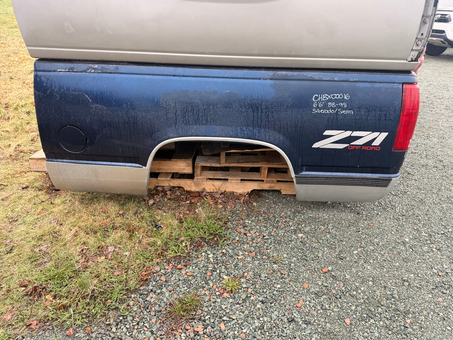 1988-1998 Chevrolet Silverado 6’6” Standard Bed Truck Box