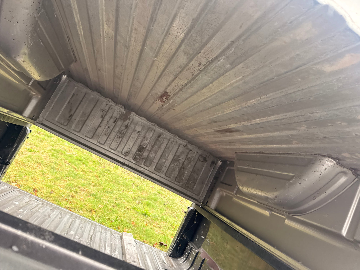 1999–2007 GMC Sierra 6'6" Standard Bed Truck Box