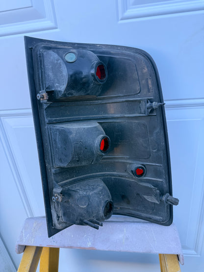 2007–2013 GMC Sierra 1500 2500 3500 Driver Side Tail Light