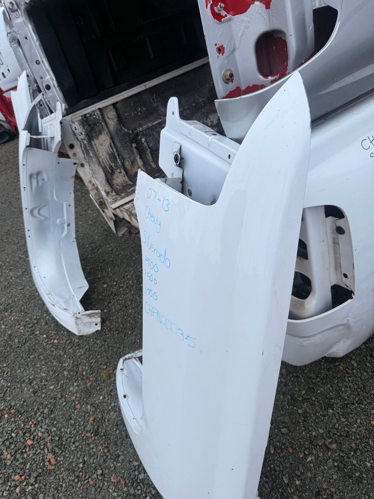 2007-2013 Chevrolet Silverado 1500 2500 3500 Driver Side Fender