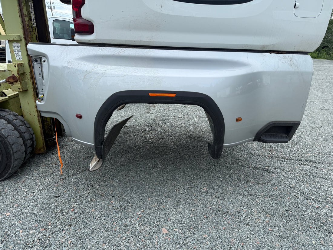 2019-2024 GMC Sierra 3500 Dual Wheel 8ft Truck Bed